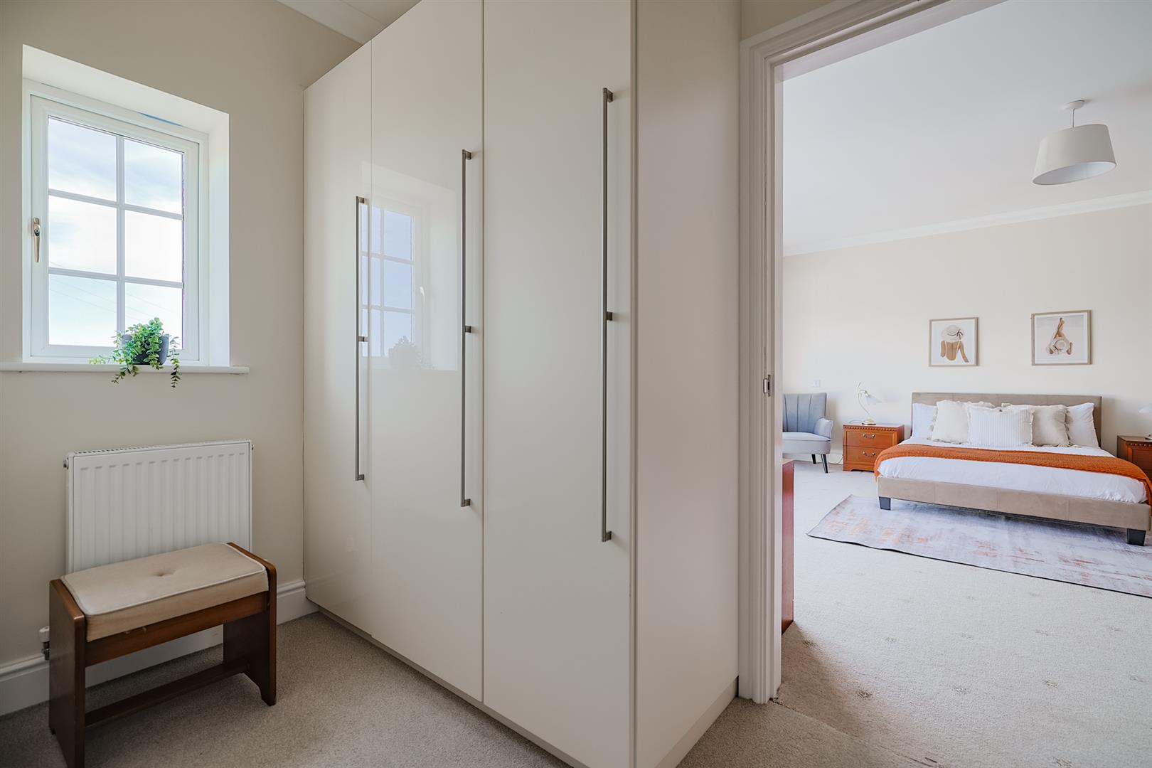 6 Clos Y Parc, Five Roads, Llanelli, SA15 5HB